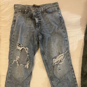Aeropostale Ripped Mom Jeans